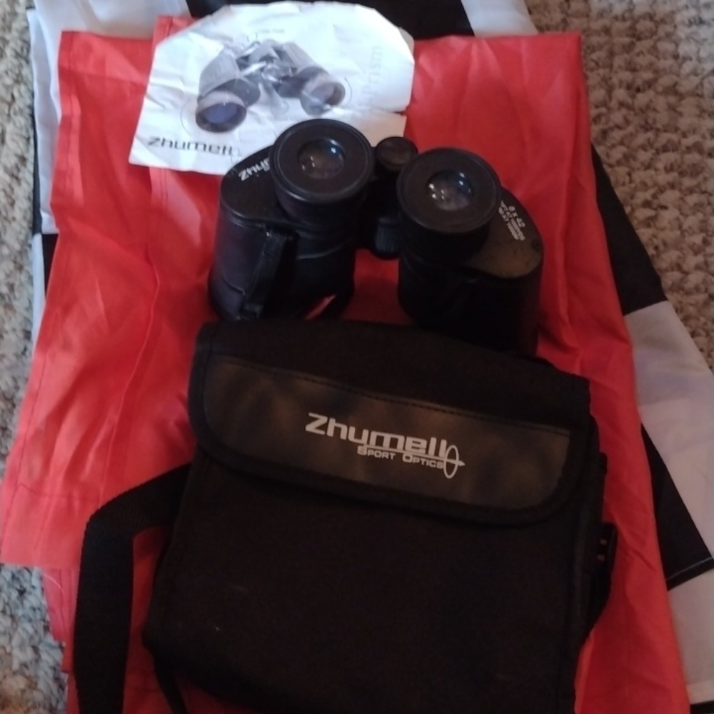 Zhumell Sport Binoculars with case and papers